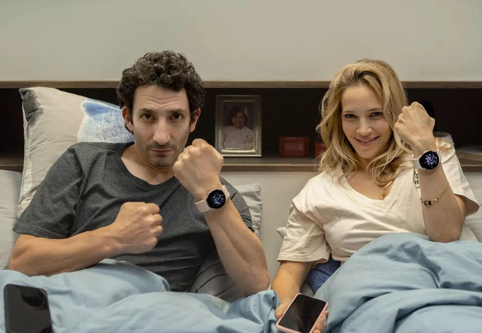 Netflix estrena Matrimillas, que protagonizan Belén (Luisana Lopilato) y Federico (Juan Minujín).