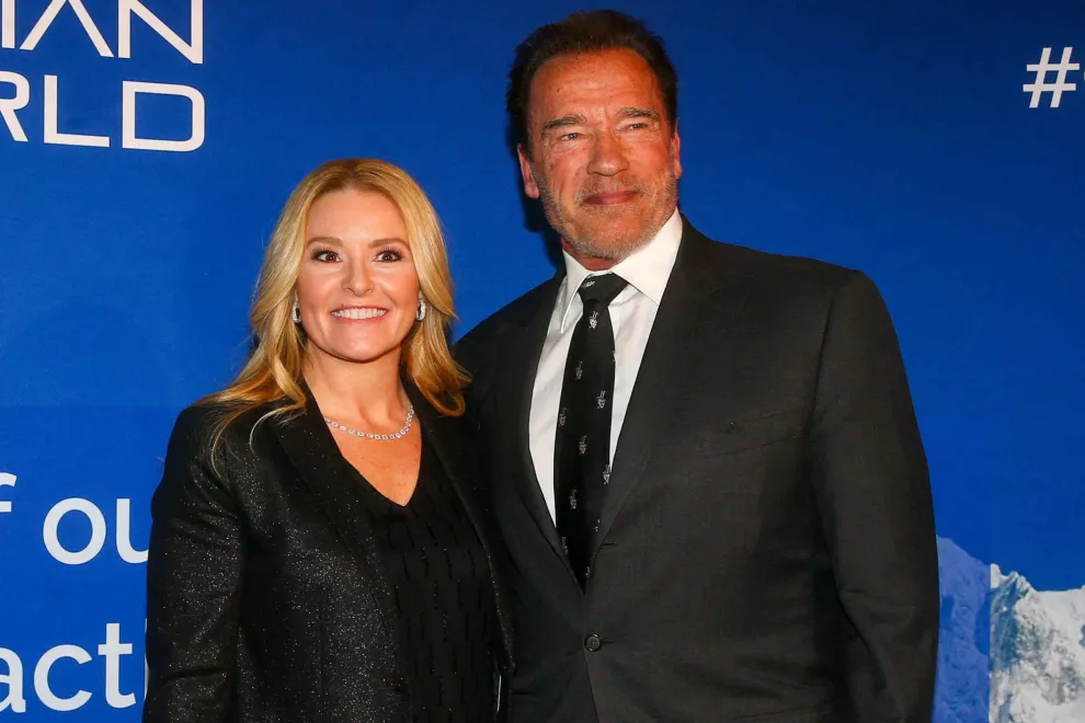 Arnold Schwarzenegger y su pareja, Heather Milligan, en enero pasado.
