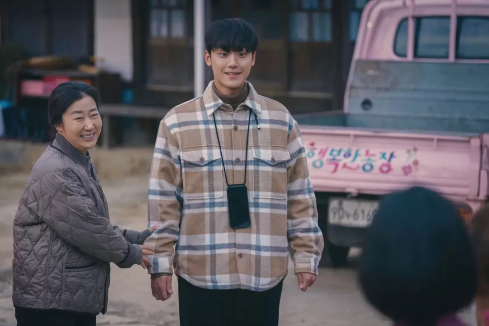 Shim Na-yeon es el directo de Buena mala madre.
