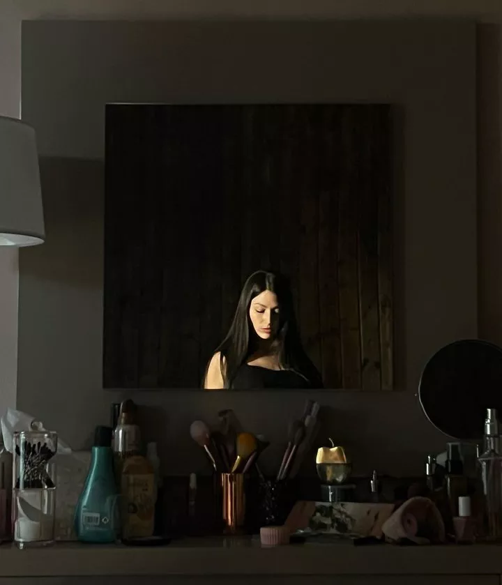 En la miniserie de Netflix, Corberó interpreta a Rosa Peral, la principal sospechosa del homicidio de su novio Pedro.