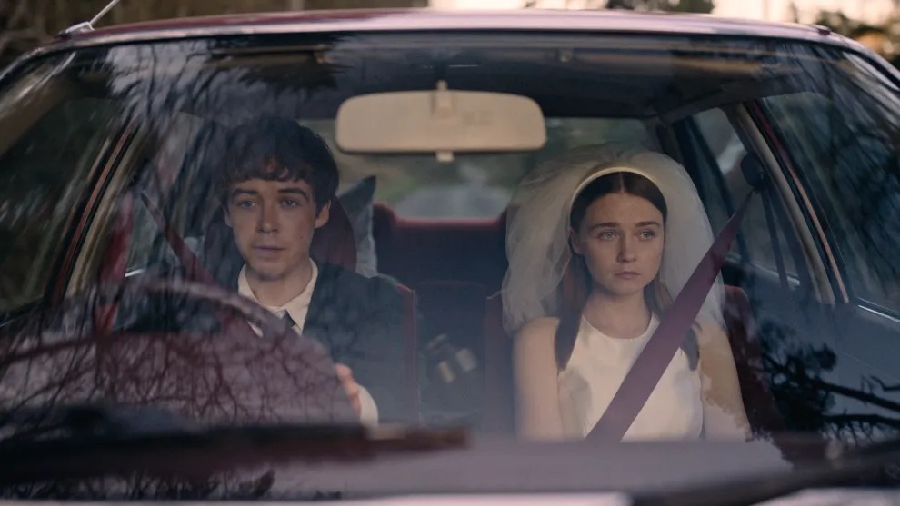 Alex Lawther y Jessica Barden en la serie The End of the Fucking World.