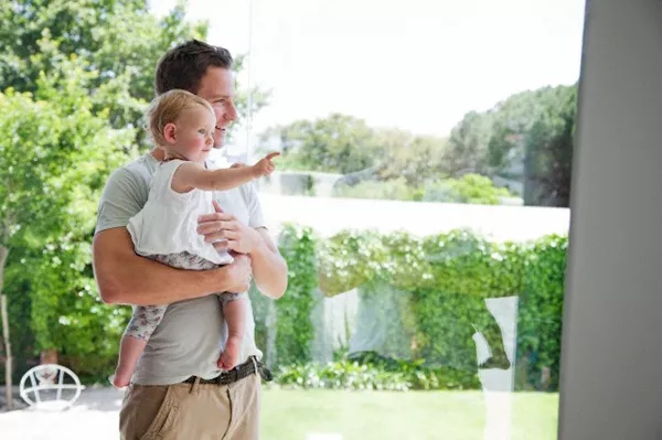 Muchos padres nos enseñan desde chicas que "el único novio es papá"