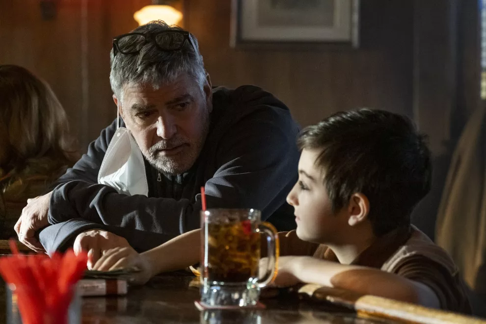 George Clooney dirigió "The Tender Bar"