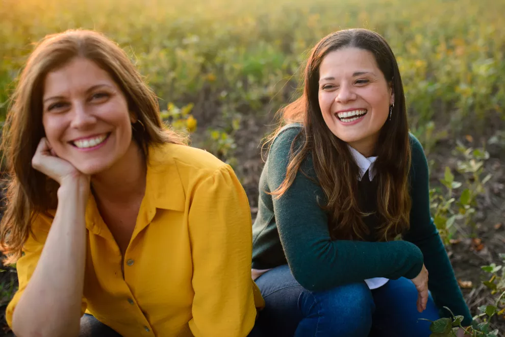 Aimé y Violeta Coacci son hermanas y crearon Tienda Cardamomo en 2014, con la intención de reivindicar el trabajo hecho a mano.
