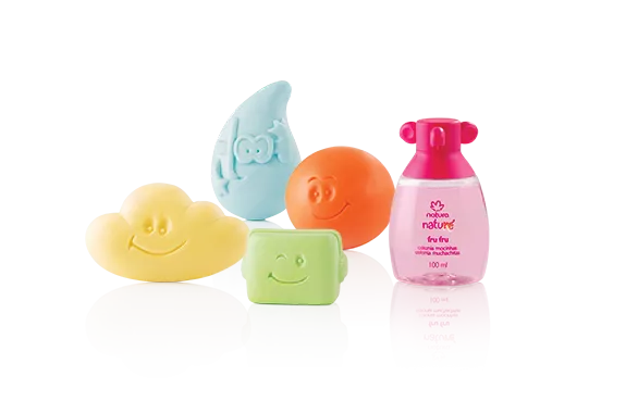 Huele bien. Kit para nenas con colonia Fru Fru + 1 caja con 4 unidades de jabones en barra surtidos, $489, Natura.